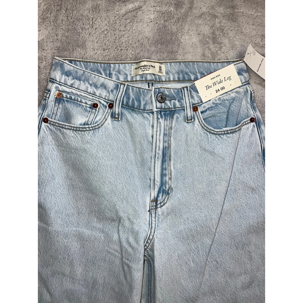 NEW Women's Abercrombie & Fitch Light Blue Wide Leg Jeans 24 - Picture 2 of 9